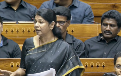 ബിജെപി സ്ത്രീകളെ ‘മനുഷ്യ കവച’മായി ഉപയോഗിക്കുന്നു; ബില്ലിനെതിരെ ആഞ്ഞടിച്ച് കനിമൊഴി