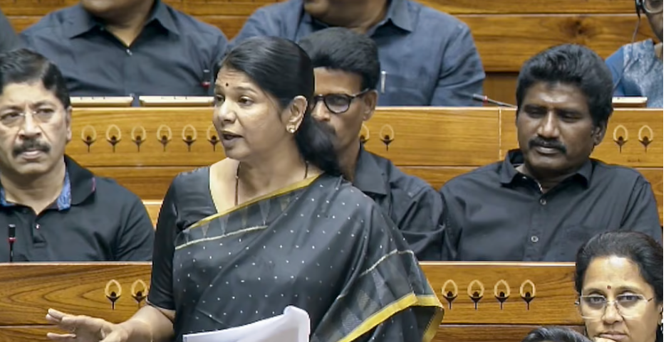 ബിജെപി സ്ത്രീകളെ ‘മനുഷ്യ കവച’മായി ഉപയോഗിക്കുന്നു; ബില്ലിനെതിരെ ആഞ്ഞടിച്ച് കനിമൊഴി