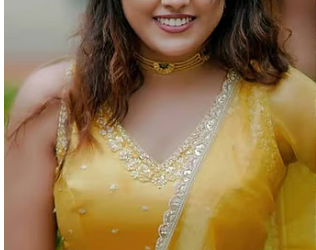 ‘മുഖ്യമന്ത്രി പറഞ്ഞത് അനുസരിച്ചു, നാട്ടിലെ സല്‍പ്പേര് എല്ലാം പോയി’;ശ്രീവിദ്യ മുല്ലച്ചേരി