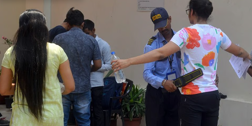 NEET UG 2026: അഡ്മിറ്റ് കാർഡ് നാളെ മുതൽ ലഭ്യമാകും, ഇക്കാര്യങ്ങൾ ശ്രദ്ധിക്കണം