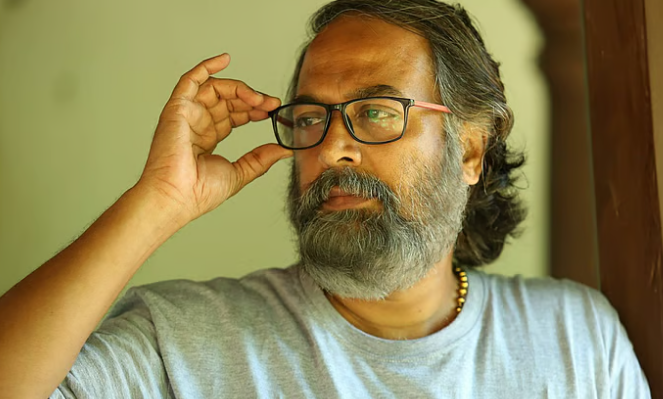 സാംസ്‌കാരിക പ്രവർത്തന ക്ഷേമനിധി ബോര്‍ഡ് ചെയര്‍മാന്‍ സ്ഥാനം രാജിവച്ച് മധുപാല്‍