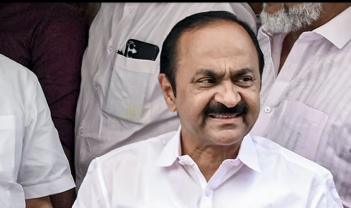 മന്ത്രിസഭയിൽ ആരൊക്കെ, വകുപ്പുകൾ എങ്ങനെ? ഇന്നറിയാം; രണ്ട് മണിയോടെ പട്ടിക ഗവർണർക്ക് കൈമാറും