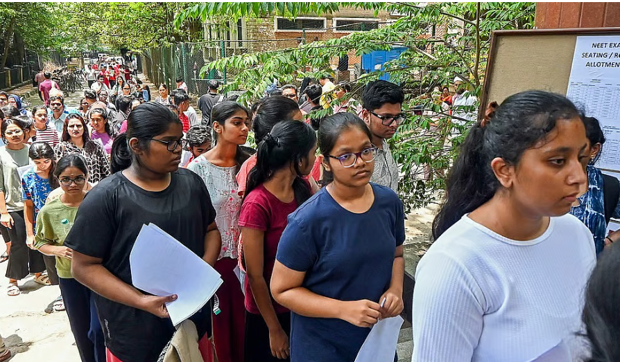 നീറ്റ് പുനഃപരീക്ഷ ജൂണ്‍ 21 ന്