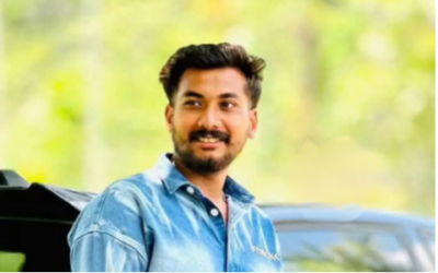 ആയൂരിൽ കാറും ബൈക്കും കൂട്ടിയിടിച്ചുണ്ടായ അപകടത്തിൽ യുവാവ് മരിച്ചു