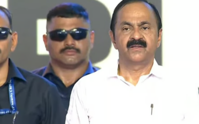 ബംഗാളില്‍ ഒഴിവാക്കിയ വന്ദേമാതരം പൂര്‍ണമായി ചൊല്ലി; കേന്ദ്ര നിര്‍ദേശം പാലിച്ച് വിഡി സതീശന്‍ സര്‍ക്കാര്‍