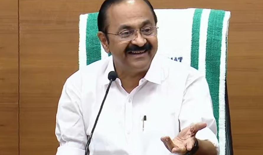 ‘അച്ഛന്റെ പേര് പറഞ്ഞാല്‍ എന്താണ് കുഴപ്പം?, അതില്‍ അഭിമാനം; അമ്മയുടെ പേര് കൂടി പറയാത്തതില്‍ സങ്കടം’