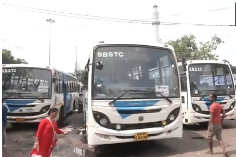 സ്ത്രീകളുടെ സൗജന്യ ബസ് യാത്രയ്ക്ക് തുടക്കമായി; വാഗ്ദാനം പാലിച്ച് ബം​ഗാൾ സര്‍ക്കാര്‍