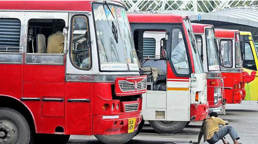 സ്വകാര്യ ബസുകള്ക്ക് ആശ്വാസം, നികുതിയില് 50 ശതമാനം ഇളവ്; ടൂറിസ്റ്റ് ബസുകളുടെ നികുതിയും കുറയും