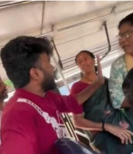 ‘ഓസിന് പോവണം, കാശ് കൊടുത്ത് ടിക്കറ്റെടുത്തവര്‍ നിന്നും’; കെഎസ്ആര്‍ടിസിയിലെ അനുഭവം പങ്കുവെച്ച് യുവാവ്