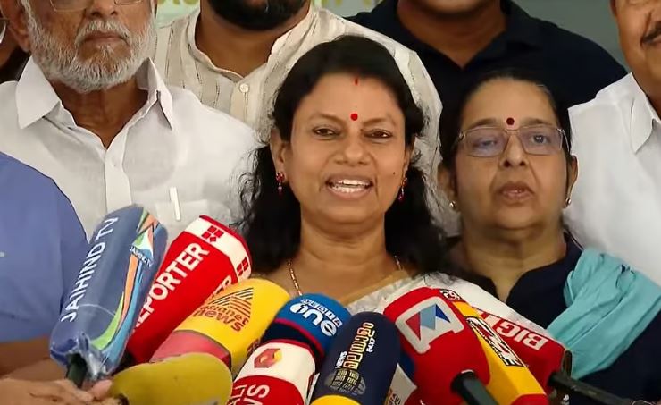 കോറോഹെല്ത്ത് കൂട്ടപിരിച്ചുവിടല്: ജീവനക്കാര്ക്ക് 5 മാസത്തെ മുഴുവന് ശമ്പളം കൂടി, എക്സിപീരിയന്സ് സര്ട്ടിഫിക്കറ്റും നല്കുമെന്ന് മന്ത്രി
