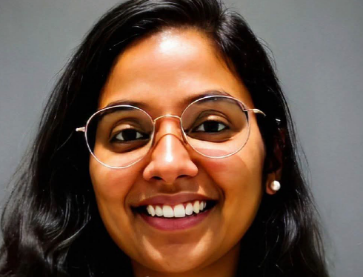നഗ്നയായി ക്ഷേത്രത്തിൽ പ്രവേശിച്ചു, വിഗ്രഹമെടുത്ത് കുളത്തിൽ ചാടി ഐടി ജീവനക്കാരി ജീവനൊടുക്കി