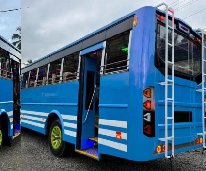 ‘പ്രിയദർശിനി’ കുരുക്ക്: തൃശ്ശൂരിൽ 200-ലധികം സ്വകാര്യ ബസുകൾ സർവീസ് നിർത്തി