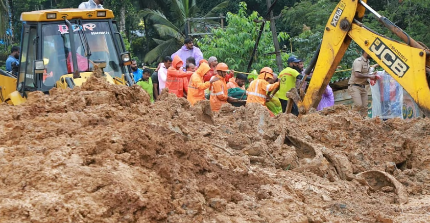 നാല് മൃതദേഹങ്ങൾ കൂടി കണ്ടെത്തി; കള്ളാടി ദുരന്തത്തില് മരണം ഏഴായി; ഇനി കണ്ടെത്താനുള്ളത് ഒരാളെ