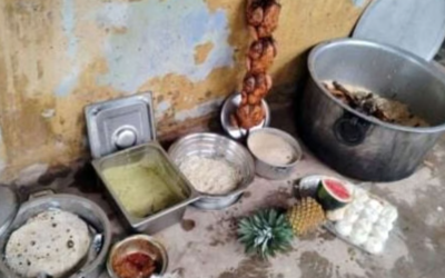 പഴകിയ ഷവായി, മന്തി റൈസ്, കോളിഫ്ളവര്‍…; ആരോഗ്യ വകുപ്പിന്റെ മിന്നല്‍ റെയ്ഡ്, ഹോട്ടലുകള്‍ക്ക് നോട്ടീസ്