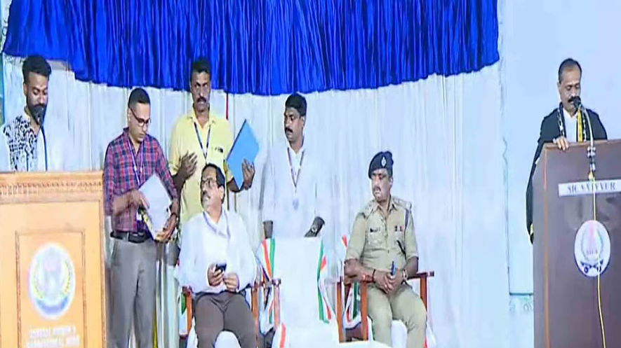 ജയിലിൽ നിന്ന് സത്യപ്രതിജ്ഞ, ചരിത്രം കുറിച്ച് സു​ഗതൻ; സംസ്ഥാനത്ത് ആദ്യം