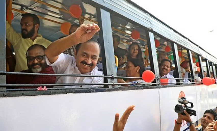 വിവാദങ്ങൾക്കിടെ ‘പ്രിയദർശിനി’ക്ക് ഒരു മാസം; വൻ വിജയമെന്ന് സർക്കാർ, പുതിയ ബസുകൾ ഉടനില്ലെന്ന് മന്ത്രി സിപി ജോൺ