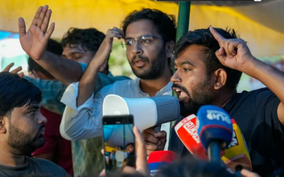 കോക്രോച്ച് ജനതാ പാർട്ടി സ്ഥാപകൻ അഭിജീത് ദിപ്കെ അനിശ്ചിതകാല നിരാഹാര സമരത്തിൽ