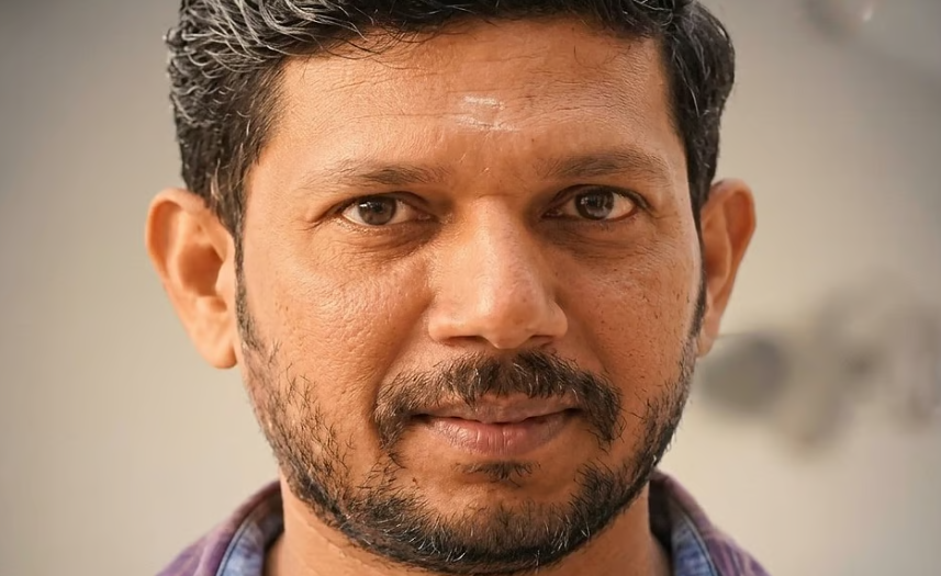 മുൻ പ്രവാസിയായ യുവാവിനെ വീടിനുള്ളിൽ തൂങ്ങിമരിച്ച നിലയിൽ കണ്ടെത്തി