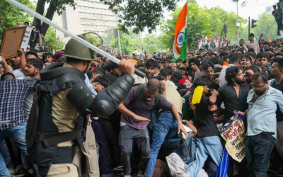 യുദ്ധക്കളമായി ജന്തര്മന്തര്, പാര്ലമെന്റിലേക്ക് സിജെപി മാര്ച്ച്; ഏറ്റുമുട്ടി പൊലീസും പ്രവര്ത്തകരും