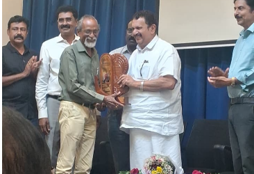 ആറ്റിങ്ങൽ നഗരസഭയിലെ ക്യുറെക്സ് ബയോ സൊല്യൂഷൻ പ്രൈവറ്റ് ലിമിറ്റഡ് കമ്പനിയ്ക്ക് പുരസ്കാരം