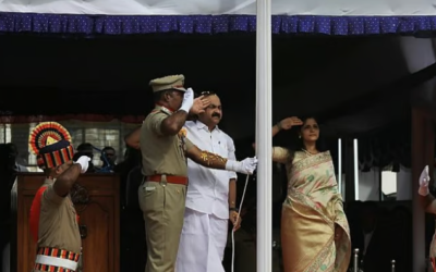 സ്വാതന്ത്ര്യദിനാഘോഷത്തിൽ വന്ദേമാതരം ഒഴിവാക്കി; വിവാദം രാഷ്ട്രീയ നേട്ടമാക്കി മുഖ്യമന്ത്രി വി ഡി സതീശൻ