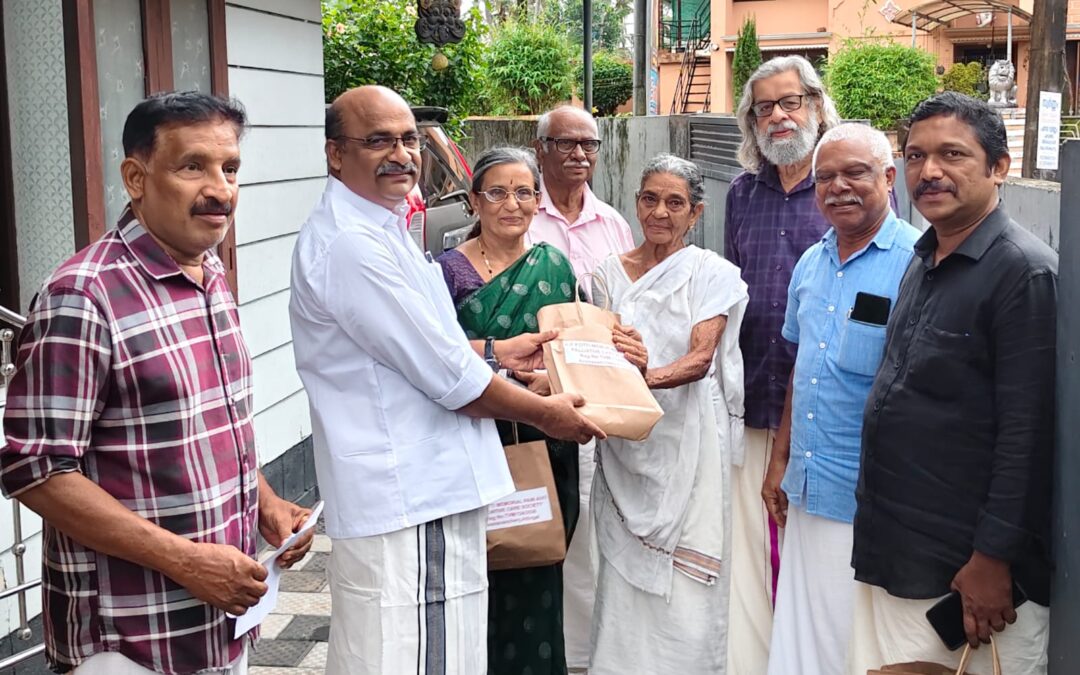 അവനവഞ്ചേരി കെ. പി.പോറ്റി മെമ്മോറിയൽ പെയിൻ & പാലിയേറ്റീവ് കെയർ സൊസൈറ്റിയുടെ ആഭിമുഖ്യത്തിൽ ഓണക്കോടി വിതരണം ചെയ്തു