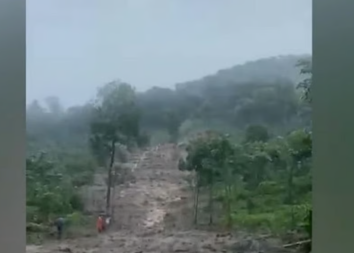 കോഴിക്കോട് മലയോര മേഖലയില്‍ പെരുമഴ; മണ്ണിടിച്ചില്‍; താമരശേരി ചുരത്തില്‍ ഗതാഗത നിയന്ത്രണം