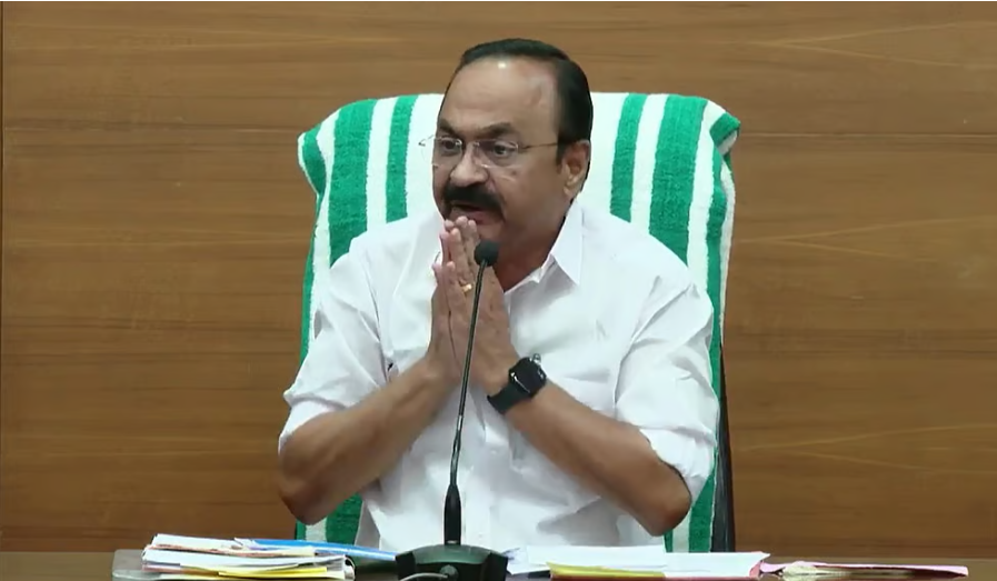 ‘സല്‍ക്കാരമല്ല, അന്ന് വൈകീട്ട് മൂന്നുമണിക്കാണ് ഭക്ഷണം കഴിച്ചത്; അത്ര വലിയ തെറ്റാണെന്ന് അറിയില്ലായിരുന്നു’