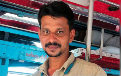 സ്റ്റാൻഡിൽ നിർത്തിയിട്ട സ്വകാര്യ ബസ്സിനുള്ളിൽ ഡ്രൈവർ തൂങ്ങി മരിച്ച നിലയിൽ