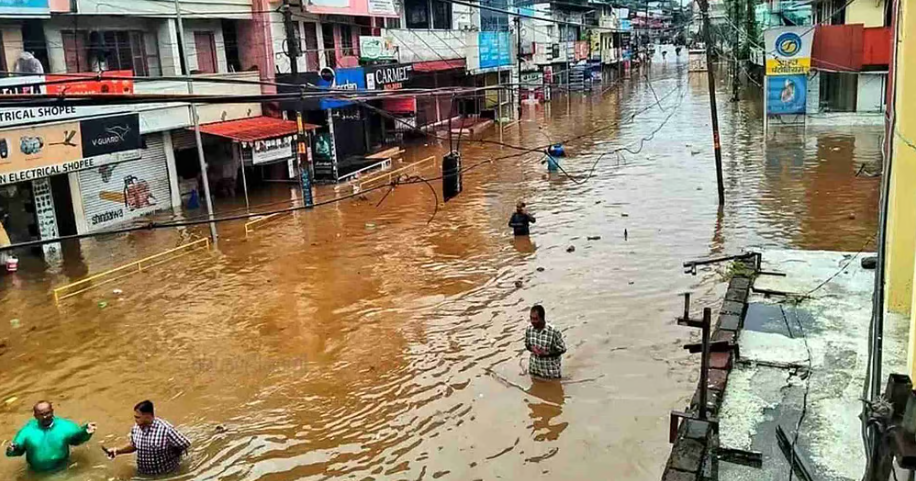 പ്രളയ മുന്നറിയിപ്പ് സംവിധാനത്തിന് എന്തുപറ്റി? എല്‍ഡിഎഫ് സര്‍ക്കാരിന്റെ വെള്ളപ്പൊക്ക പ്രതിരോധ പദ്ധതി ചര്‍ച്ചയാകുന്നു