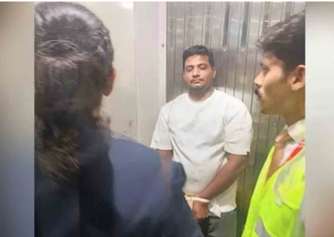 വിമാനത്തില്‍ മലയാളി യുവാവിന്റെ പരാക്രമം;കീഴ്‌പ്പെടുത്തി സഹയാത്രികര്‍