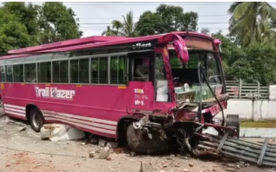 കുന്നംകുളത്ത് നിയന്ത്രണം നഷ്ടപ്പെട്ട സ്വകാര്യ ബസ് അഞ്ച് വാഹനങ്ങളിൽ ഇടിച്ചു കയറി; രണ്ട് മരണം