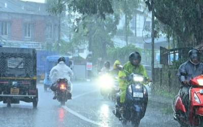 തീവ്ര ന്യൂനമർദ്ദം രൂപപ്പെട്ടു; ഇന്നും നാളെയും ശക്തമായ മഴ , 8 ജില്ലകളിൽ ജാഗ്രതാ നിർദ്ദേശം