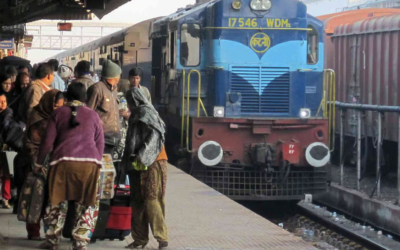 ചികിത്സിക്കാന് പണമില്ല; അമ്മയെ ട്രെയിനിന് മുന്നില് തള്ളിയിട്ട് കൊന്ന് മകന്
