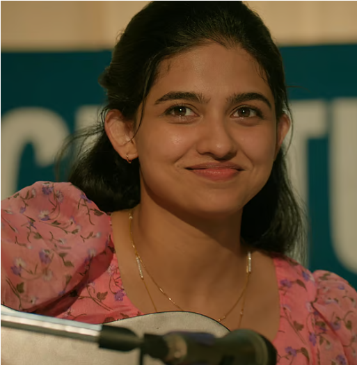 കോടികൾ പിന്നിട്ട് ബെത്‌ലഹേം കുടുംബ യൂണിറ്റ്; ‘ലിവിങ് ഇൻ മമിതാ യു​ഗ’മെന്ന് സോഷ്യൽ മീഡിയ