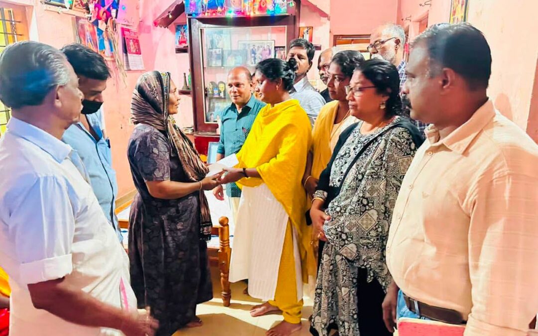 ഫ്രീമോന്റെ കുടുംബത്തിന് അടിയന്തിര ധനസഹായം കൈമാറി