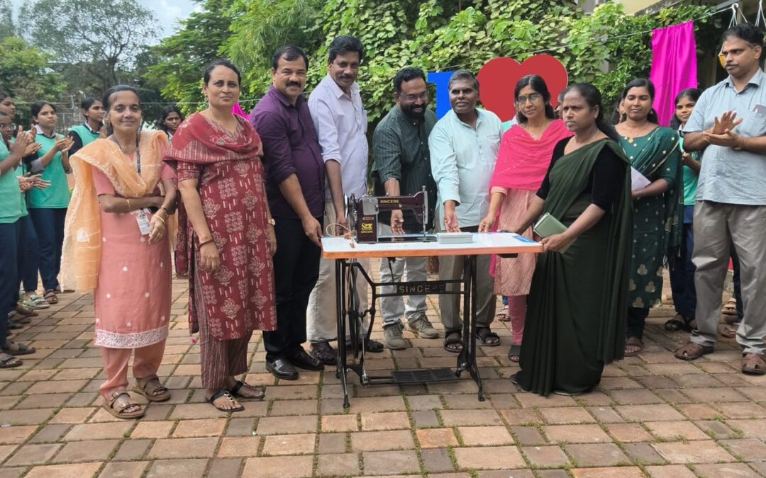 സഹപാഠികൾക്ക് കൈത്താങ്ങുമായി എൻ എസ് എസ് വോളന്റീയേഴ്സ്