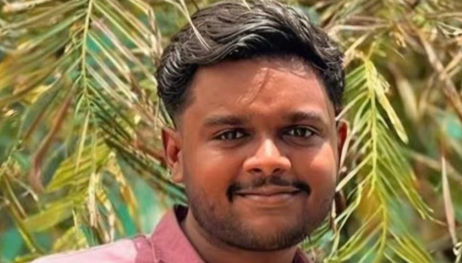 ‘എങ്ങനെ മനസു വന്നു’, ഒപ്പം നടന്നവരെ ചതിക്കുഴിയില്‍ വീഴ്ത്തി; ശ്രീഹരി കോളജിലെ ചടങ്ങുകളില്‍ പ്രധാന ഫോട്ടോഗ്രാഫര്‍