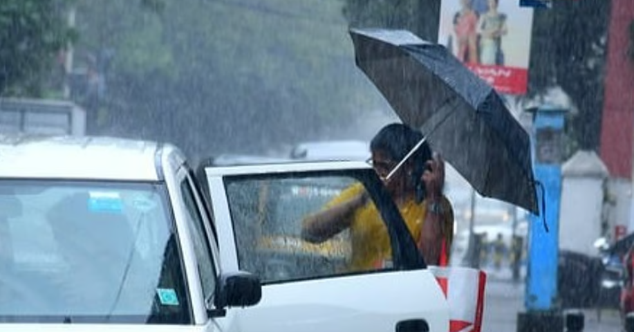 പുതിയ ന്യൂനമര്ദത്തിന് സാധ്യത; സംസ്ഥാനത്ത് നാളെ മുതല് മഴ; യെല്ലോ അലര്ട്ട്