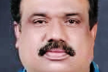 ആർ സുരേഷ് കുമാർ (കുട്ടൻ) (റിട്ടയേർഡ് കെ.എസ്.ഇ.ബി) അന്തരിച്ചു