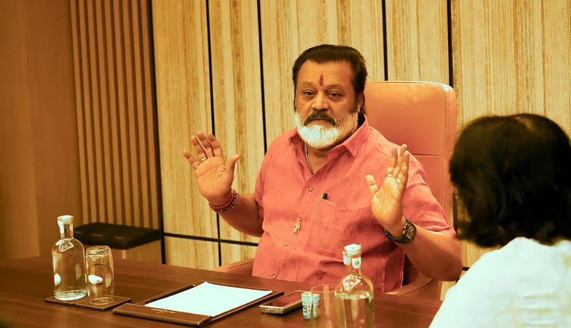 നിങ്ങള്‍ ആരാ..?, റെയ്ഡ് വീട്ടുമുറ്റത്ത് നടത്തണോ?; സതീശനെ പുകഴ്ത്തി സുരേഷ് ഗോപി