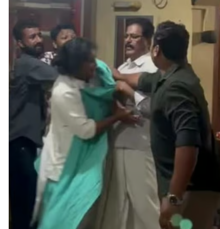 ചിറയിന്കീഴ് കയ്യാങ്കളി; രമ്യ ഹരിദാസിന് താക്കീത്; പാളയം പ്രദീപിനെ സ്റ്റാഫ് ആക്കേണ്ട; കേസുകള് പിന്വലിക്കാന് നിര്ദേശം