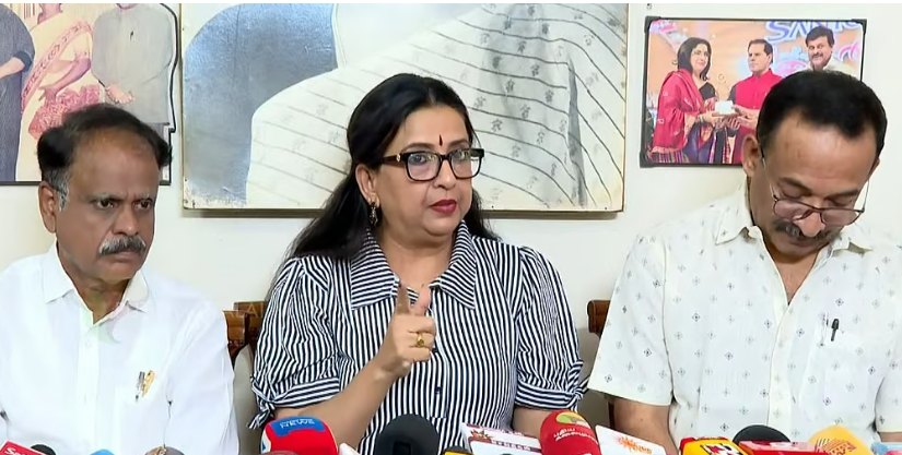 സ്വർണം അവരുടെ വീക്ക്നെസ് ആണ്, ഒപ്പിട്ട ചെക്ക് മറന്നു എന്ന് പറയുന്നത് കള്ളം’; രാധയ്ക്കെതിരെ അംബിക