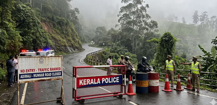 അടിമാലി–മൂന്നാർ ദേശീയപാതയിൽ വൻപാറ വീണു: ഗതാഗത നിരോധനം; വാഹനങ്ങൾ വഴിതിരിച്ചുവിട്ടു