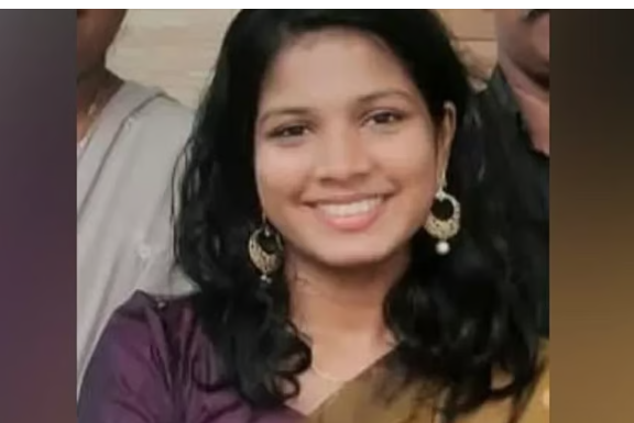 വന്ദേഭാരത് ട്രെയിന്‍ തട്ടി കോളജ് വിദ്യാര്‍ഥിനിക്ക് ദാരുണാന്ത്യം