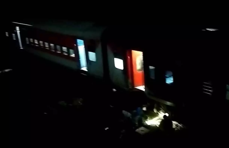 പാറശ്ശാലയിൽ റെയിൽവേ ട്രാക്കിൽ മണ്ണിടിഞ്ഞു വീണു