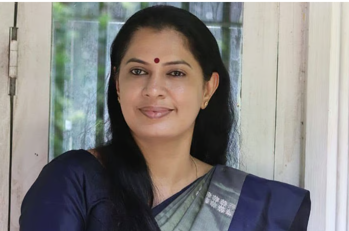 ‘ടെണ്ടറില്ലാതെ കോടികളുടെ കരാര്‍ നല്‍കി’; പിപി ദിവ്യക്കെതിരെ വിജിലന്‍സ് അന്വേഷണം; ഉത്തരവിട്ട് സര്‍ക്കാര്‍