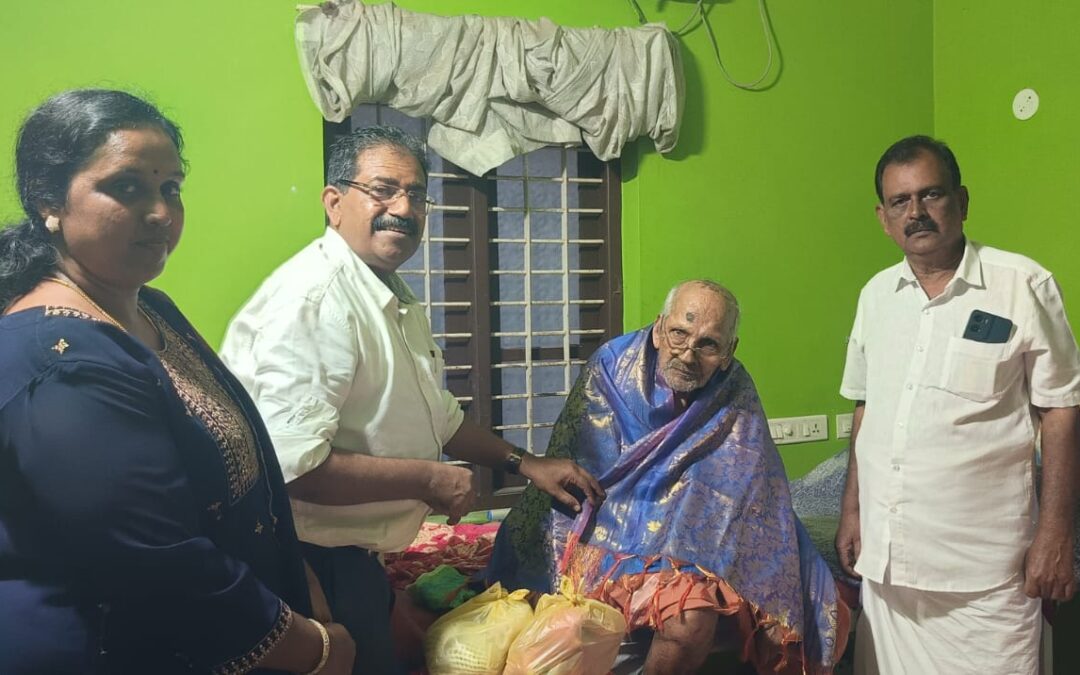 വയോജനങ്ങളെ ആദരിച്ച് സൗഹൃദ റെസിഡന്റ്‌സ് അസോസിയേഷൻ