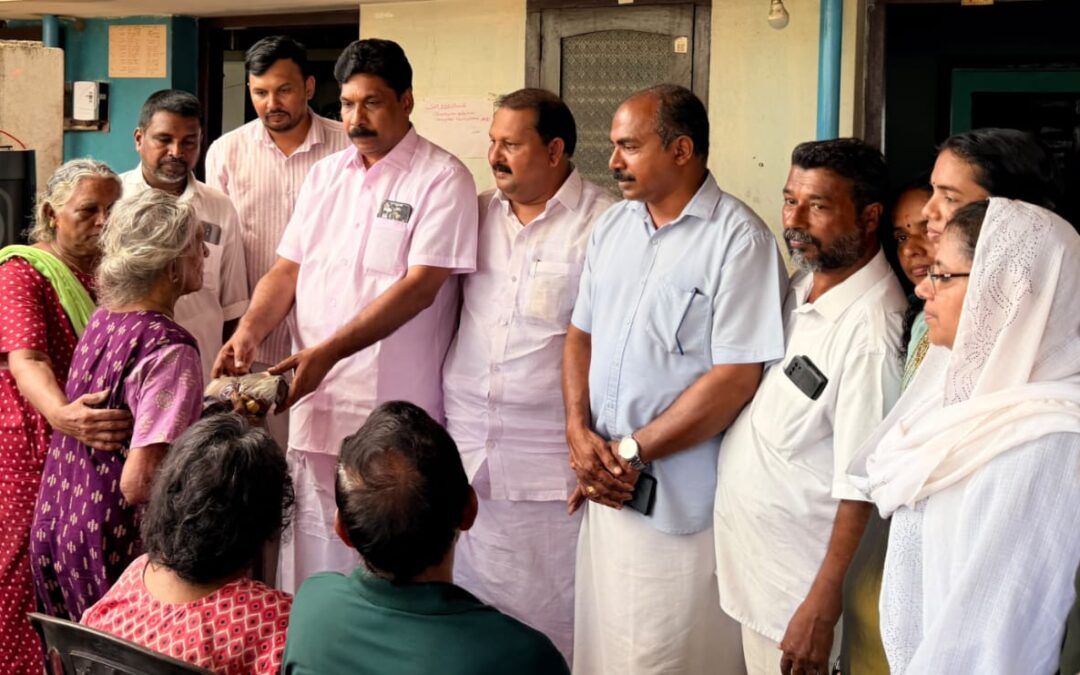 ലോക പാലിയേറ്റീവ് ദിനത്തിൻ്റെ ഭാഗമായി പൊതിച്ചോറ് വിതരണം നടത്തി